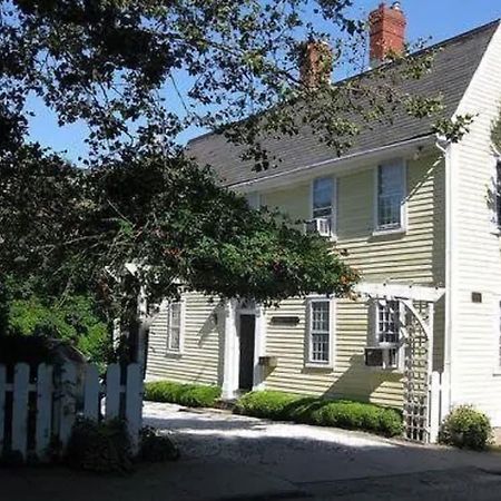 Admiral Farragut Inn Newport Exteriör bild